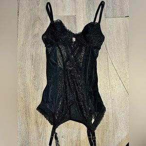 Victorias Secret Lace Boned Corset 34B